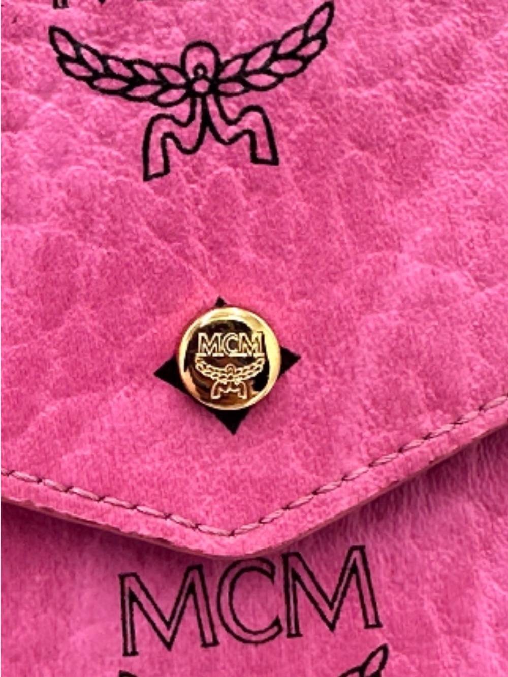 MCM Pink Logo Envelope Clutch - Picture 6 of 8